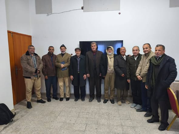 أول اجتماع وجاهي لمجلس إدارة كلية الآداب* وبعض أعضاء الهيئة التدريسية مع *رئيس الجامعة الإسلامية*